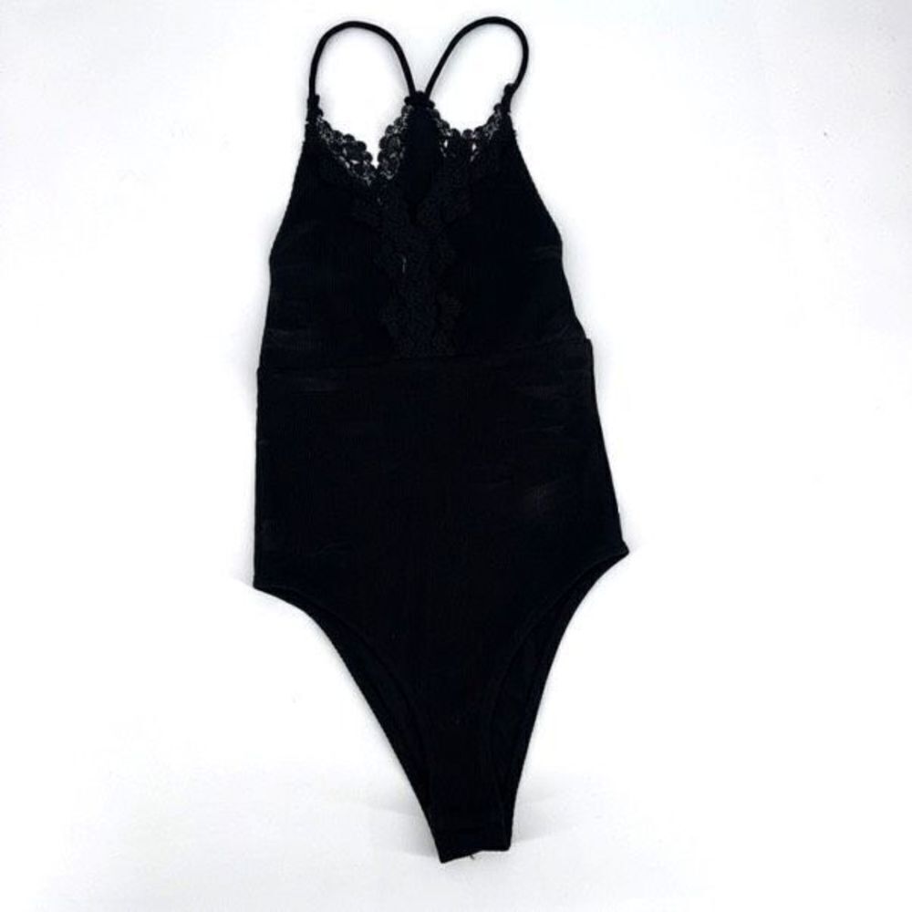 NWT Topshop Bodysuit Top Ribbed Knit and Lace Trim Strappy Straps Black Size US